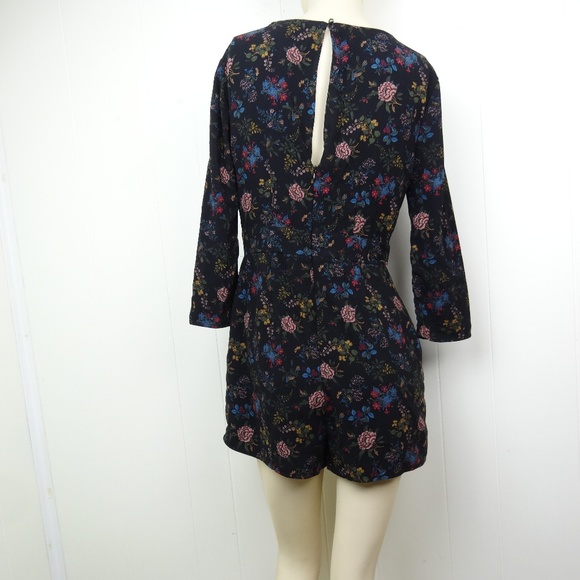 Forever 21 Romper Black Floral One Piece Outfit - Picture 4 of 4
